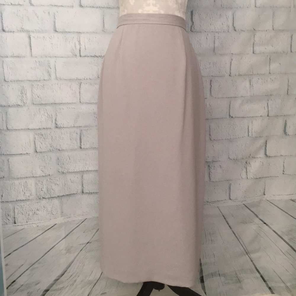 Pale gray pencil skirt